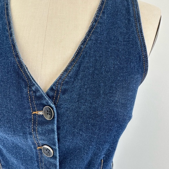 Universal Threads Stretch Jumpsuit - Picture 3 of 5